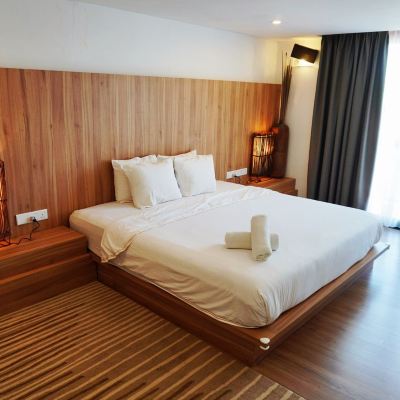 Junoir King Room with City View Kupon Lot 33 Boutique Hotel