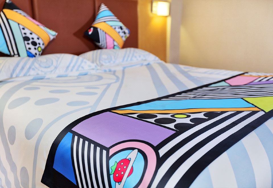 Beijing Xinqiao HotelStrawberry Music Star Quality Double Bed Room