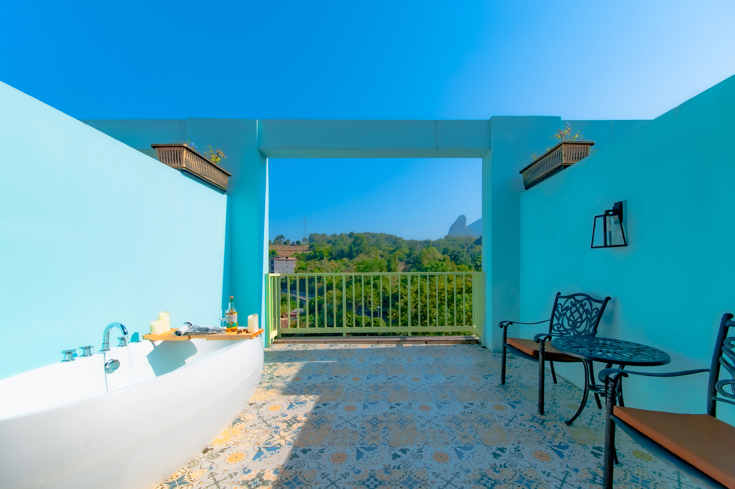 「星野·露台浴缸大床房」