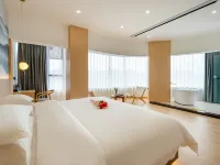 Jiangshang Lingyun · Qingwan Hotel (Zhanggong Bridge Shangzhongshun Gourmet Street) Hotels in Leshan