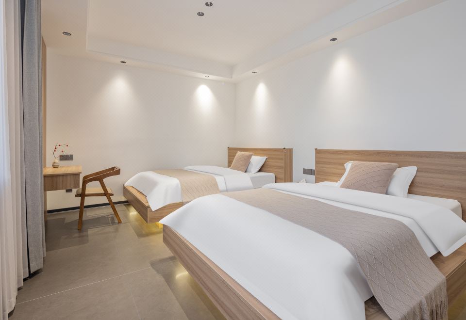 聽風-街景家庭親子套房（百寸升降投影+智能馬桶+超大沙發）