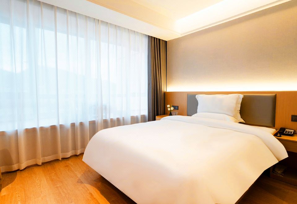  Affordable Exquisite Double Bed Room