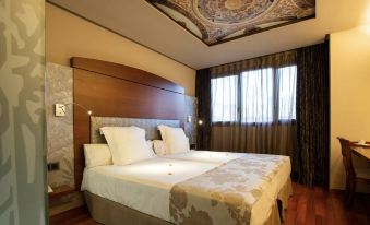 Hotel Sancho Abarca Petit SPA - Housity