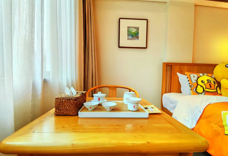 Hangzhou Shusheng Longjing HotelThemed Standard Room