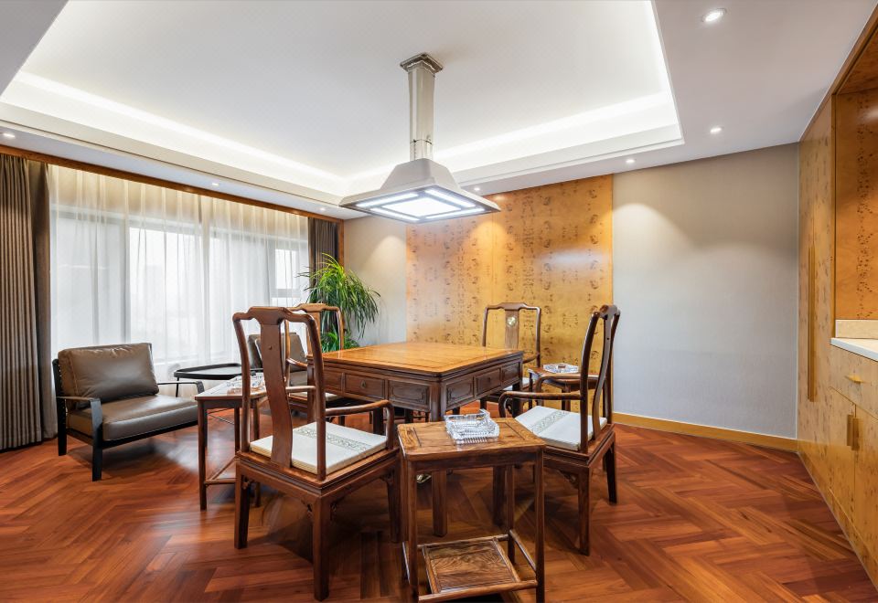 Xizhou Garden HotelBusiness Three-suite