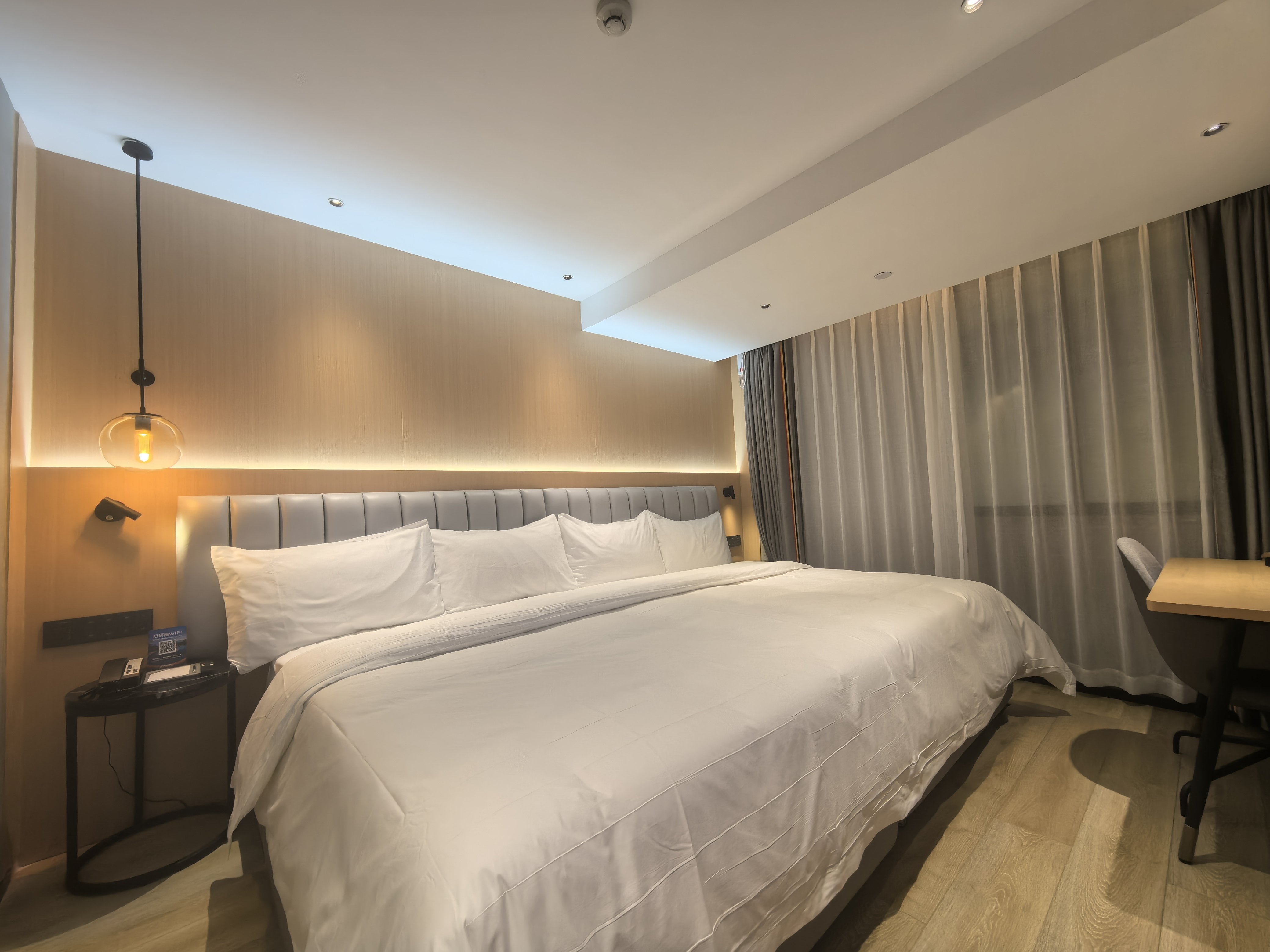 麗呈·滾來滾去大床房