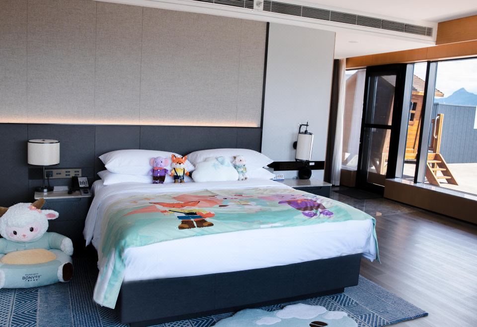 米婭的甜云蜜語親子房