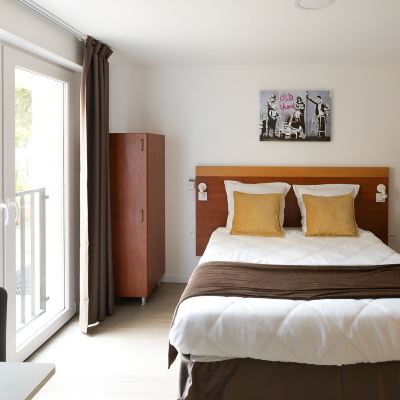 Accessible Apartment Hotel HR Promo Code