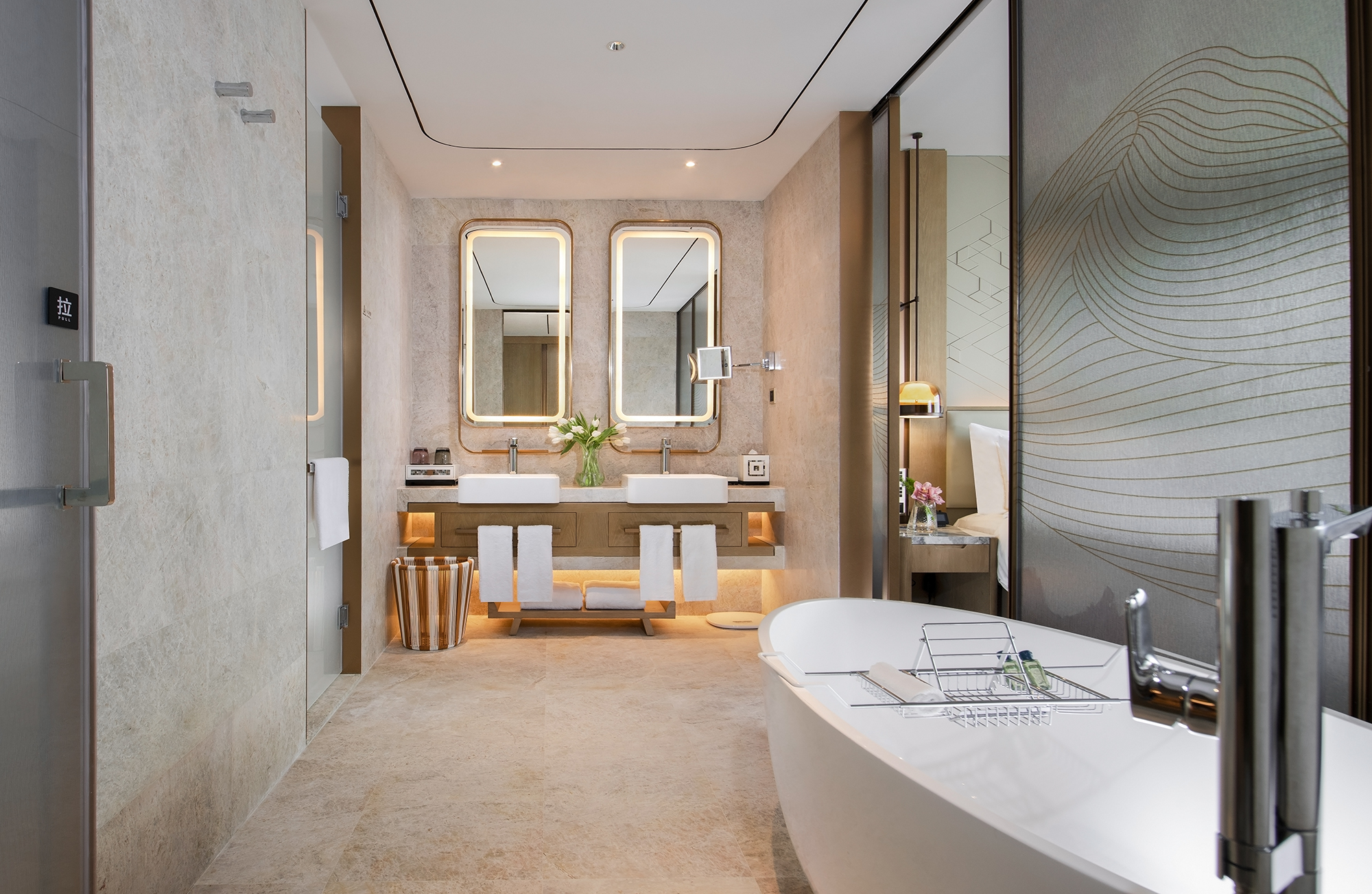 深航梦享VR行政双床房（观影+游戏）