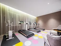 Homeinn Plus Hotel (Yulin Dingbian Changcheng North Street County People's Government)