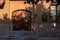 Fangyuan · AROMA Holiday Accommodation