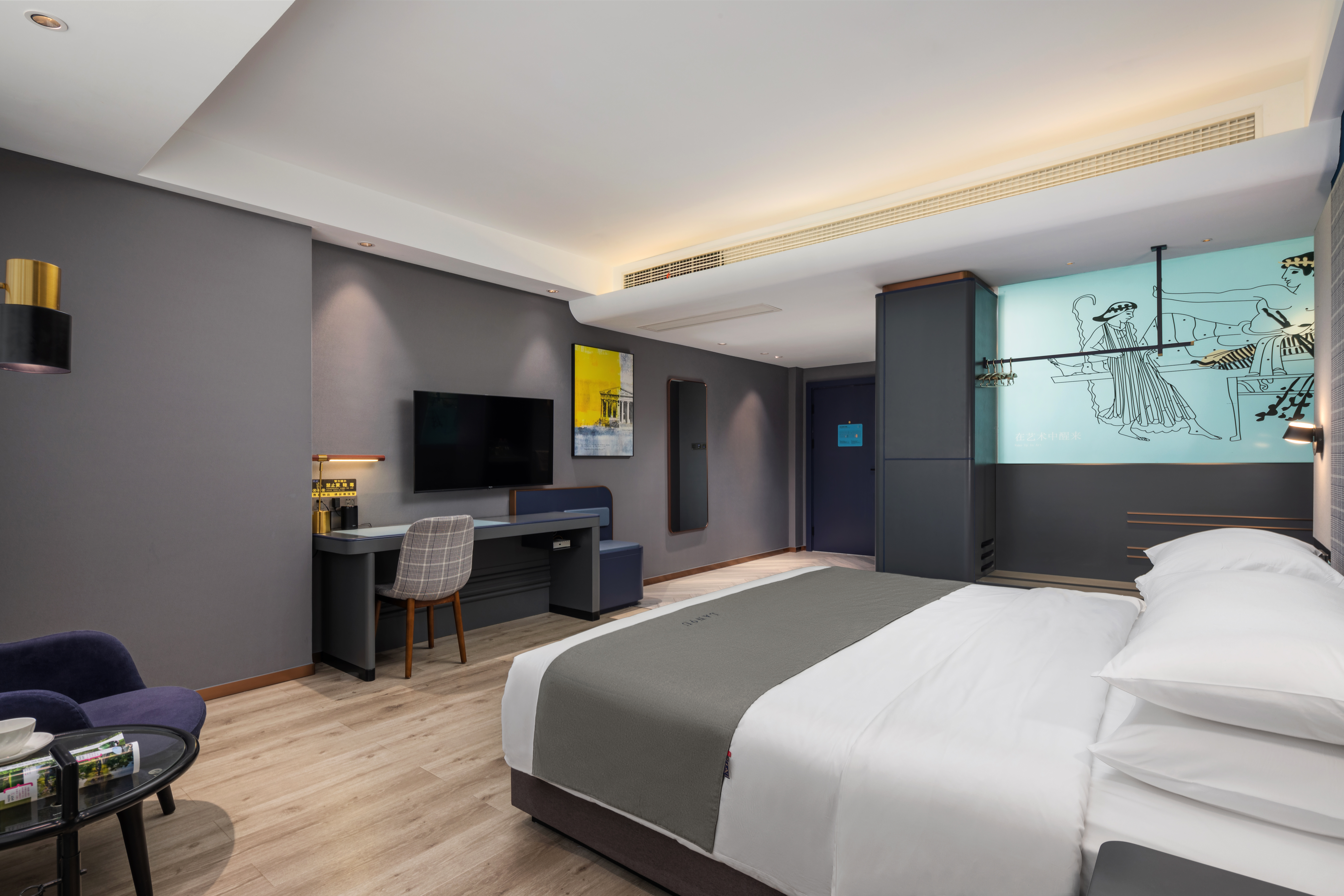 行政智能大床房丨办公桌椅+静谧好眠+特大床