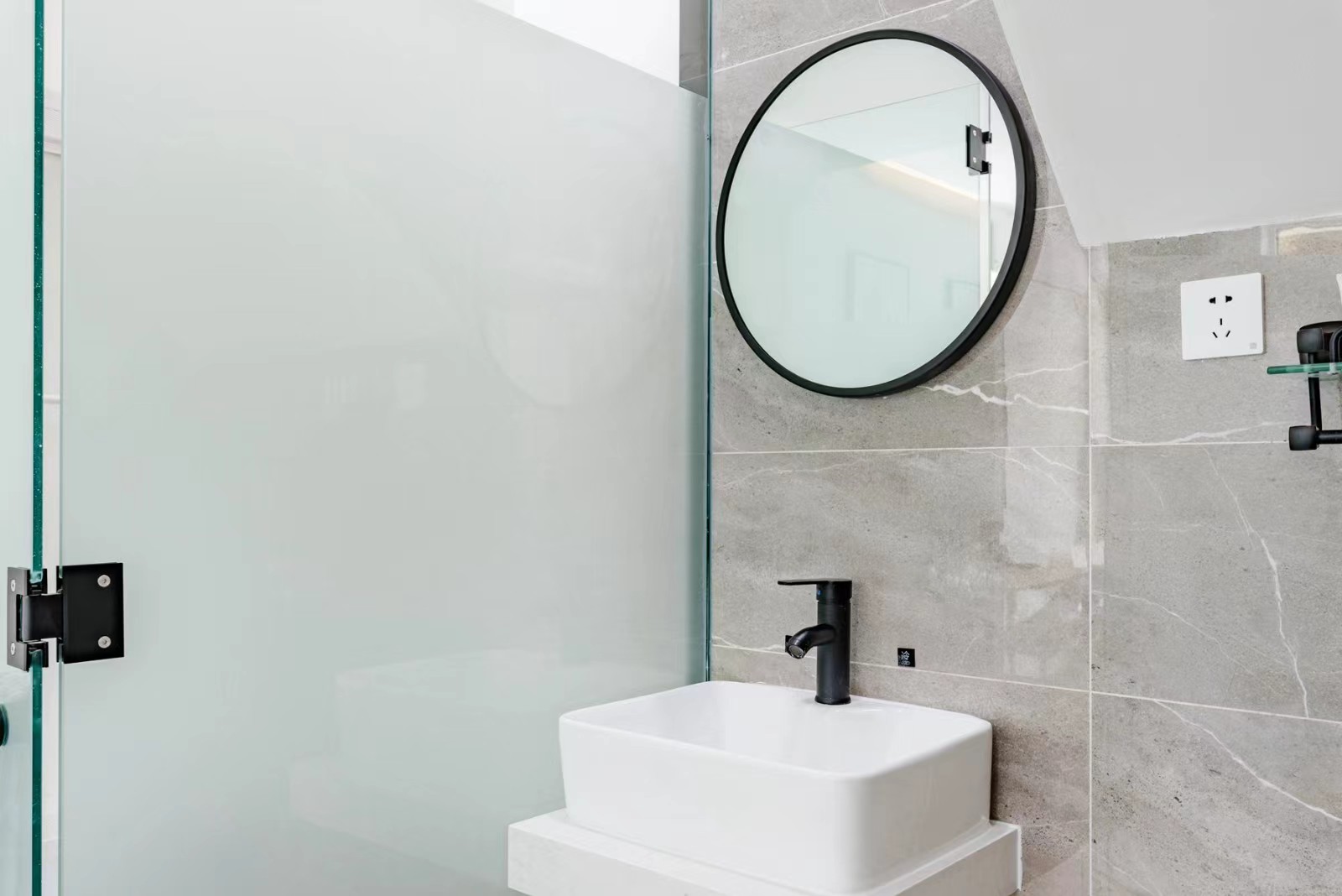 观海loft大床房（全景飘窗+独立客厅+梳化床）