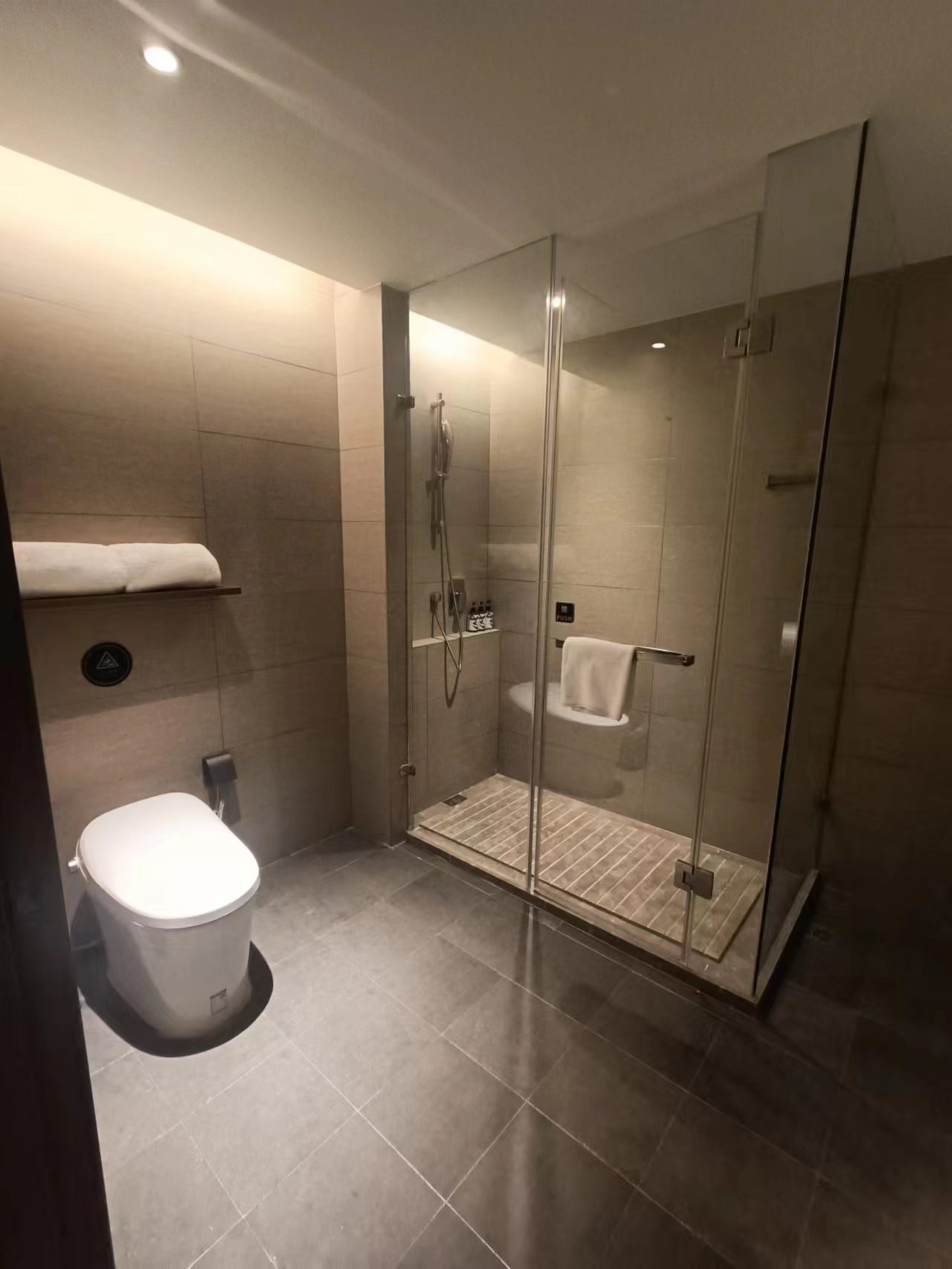 套房（暖气开放）