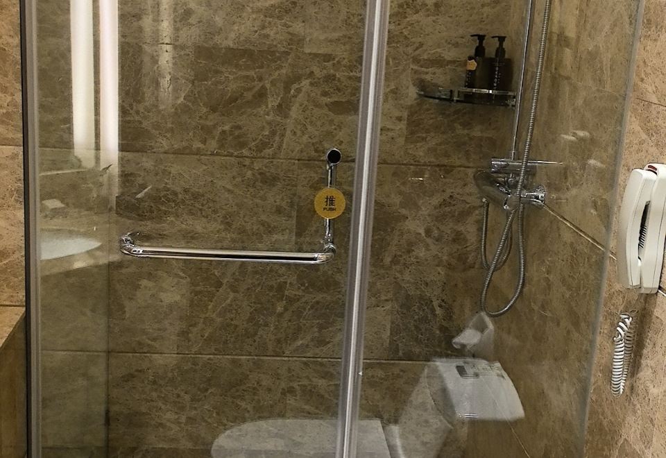 行政景观套房（小度音箱+助眠床垫+180度全景）