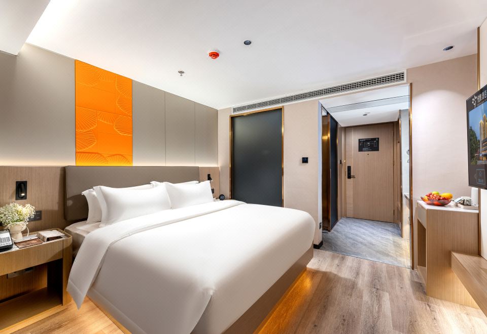 Queen Room With River View