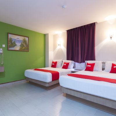 Suite Premium Kupon OYO 44088 Valley View Hotel