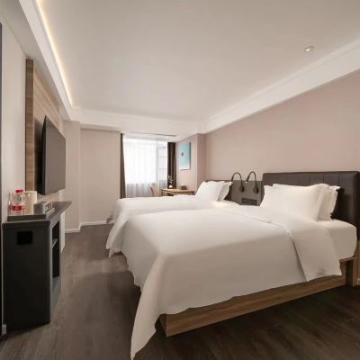 親子雙床房（慕思品質床品+舒適睡眠+可投屏電視） 皇馬假日飯店（深圳北站店）優惠