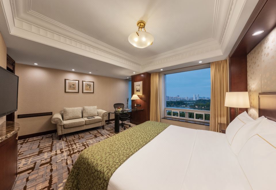 豪华商务房-尽览城市动人夜景