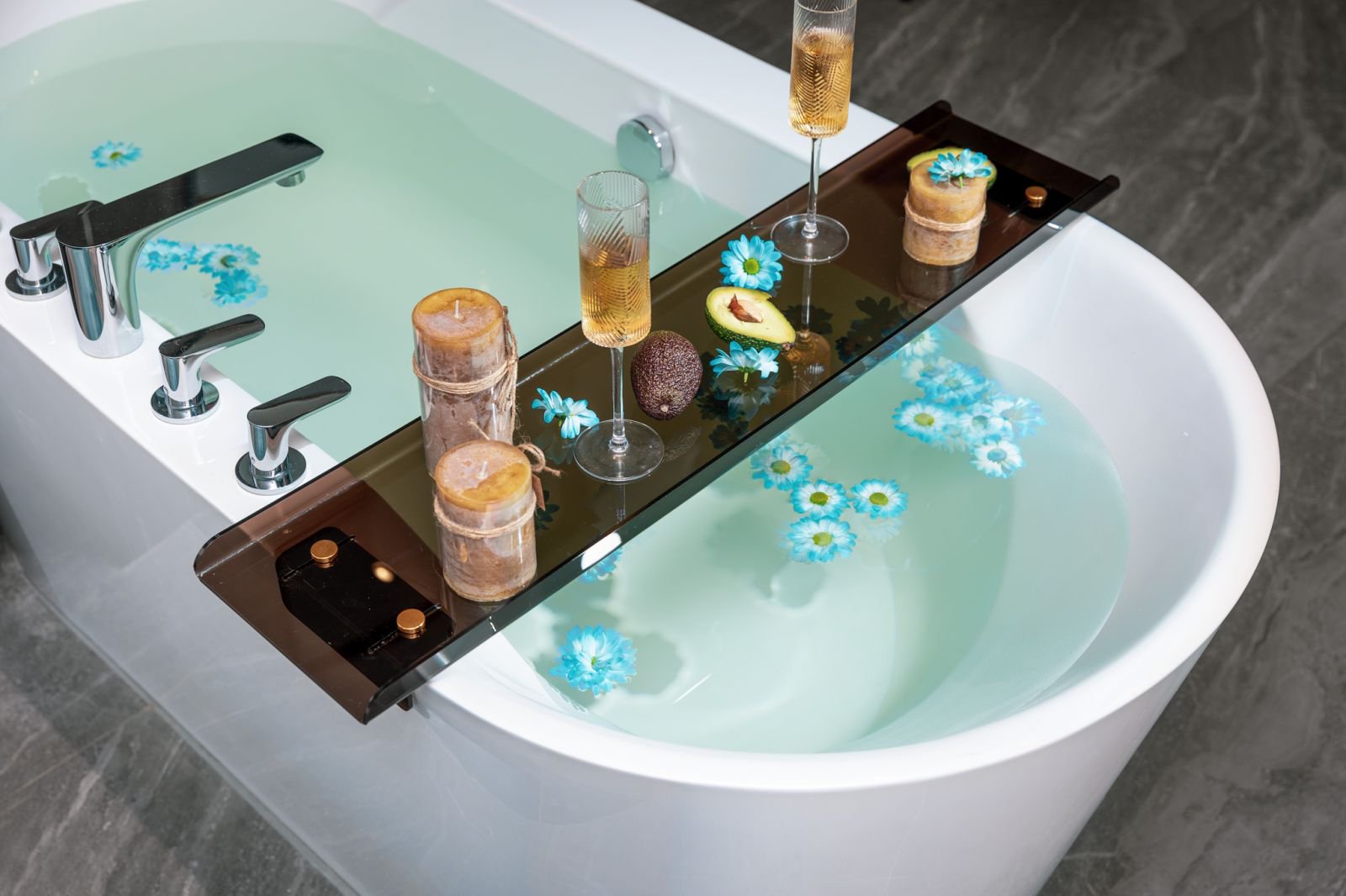 冰雪视界·180°双卧江景套