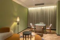 Verdantia Seasons Hotel