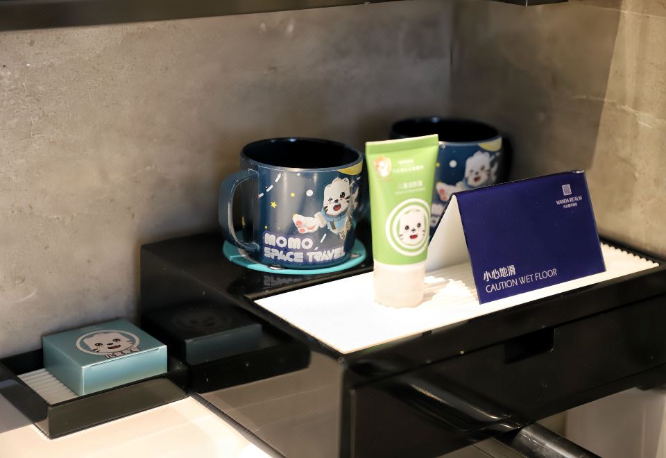 豪華親子房（卡通主題+Acca Kappa洗護用品+獨立浴缸）