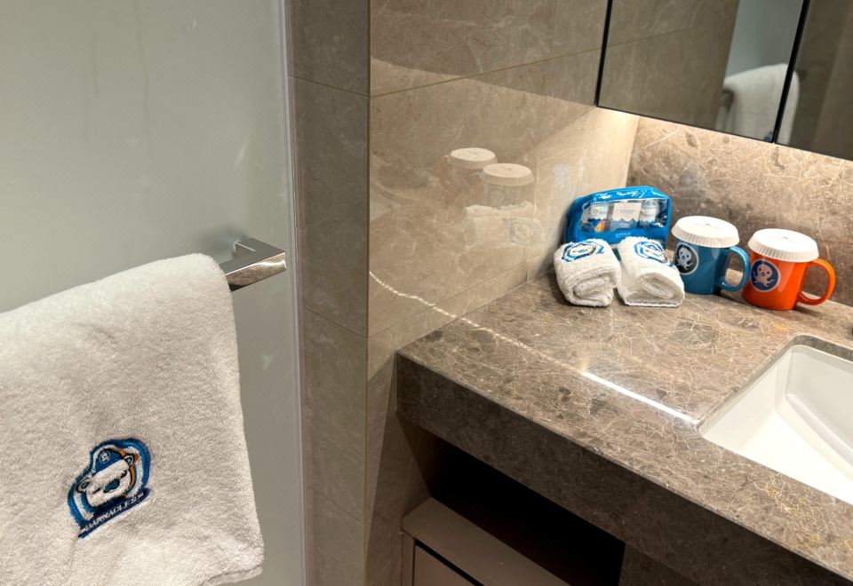 海底小縱隊主題房