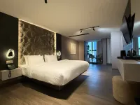 The Taj Premium Hotel Ξενοδοχεία στην πόλη 
