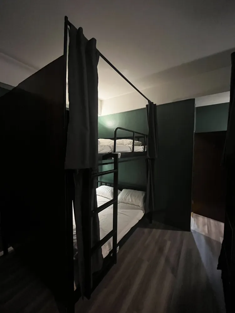 ห้องนอนใหญ่ Bed In Bulk Bed Room B (Mixed Gender)