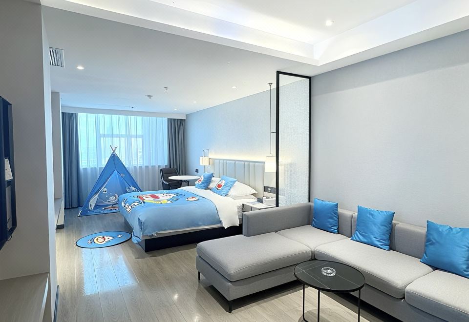 Borrman Jinhuangguan Hotel (Liuzhou Five Star Pedestrian Street) FamilyRoom