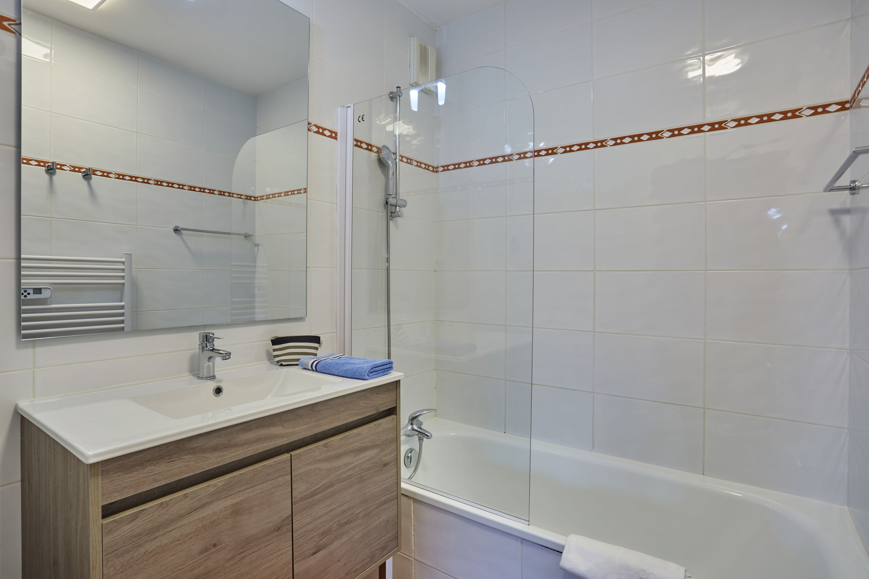 4房（8位客人）