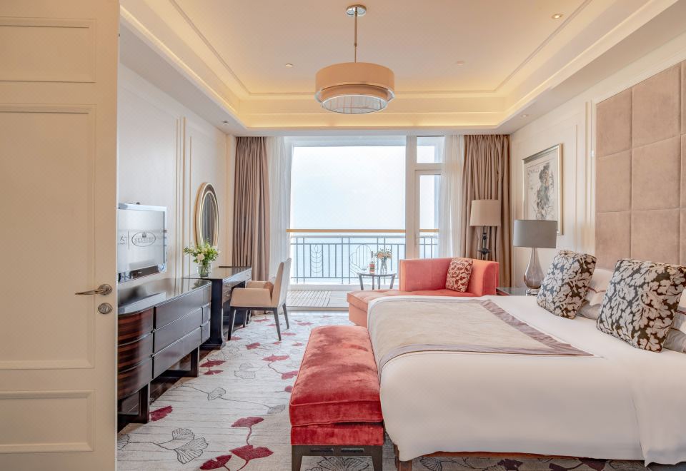 SeaView Garden Hotel QingdaoDeluxe Premier Suite - Sea-View