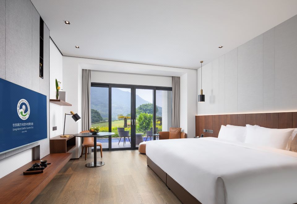 Long Island Golf & Private Resort HotelXiaofenglou Superior Double Bed Room