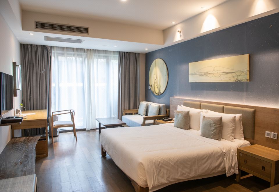 Queen Room