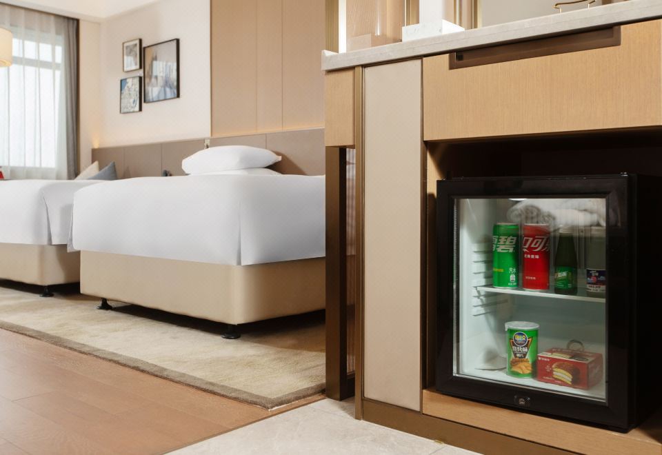 行政双床房（迷你冰箱+喜临门元梦床垫）