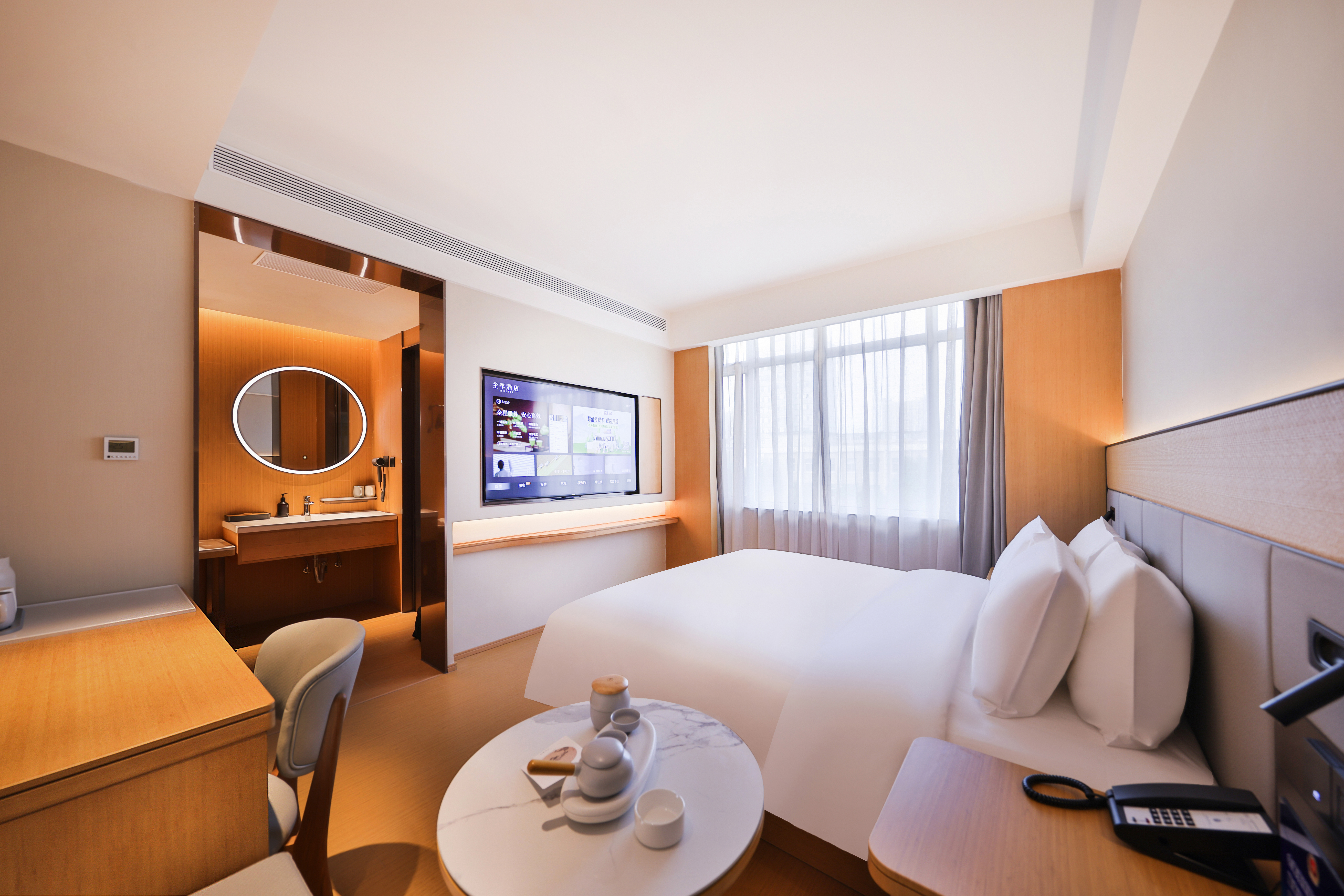 商务大床房（65寸投屏电视+小冰箱+记忆棉床垫）