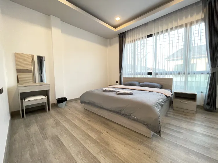 ห้องสวีท วิวสระว่ายน้ำ