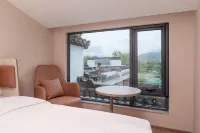 HanTing Hotel (Huangshan Hongcun Scenic Area)