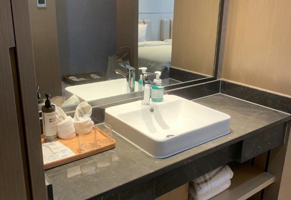 Cozy Smart Room - With View (2 Beds)