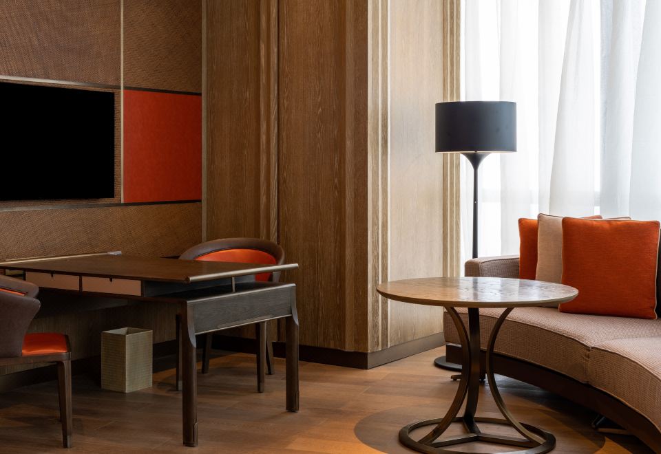 Grand Hyatt XianPremier Deluxe Double Bed Room | Dawn Sunrise View