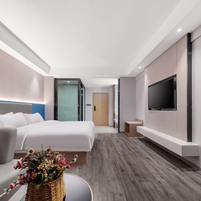 夏墨丨覓雲景觀大床房【樓層高-衛生間乾濕分離】 貴陽斯邁卡爾頓飯店（觀山湖區貴陽北站店）優惠