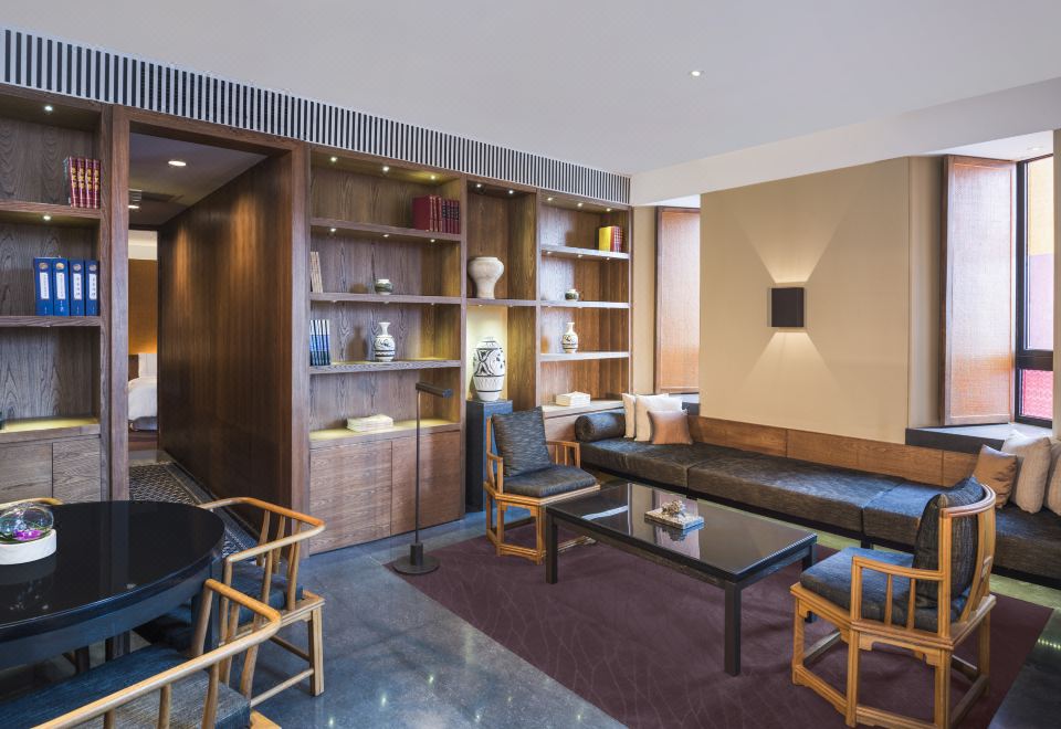 豪华套房「宽适空间，酣然好梦」