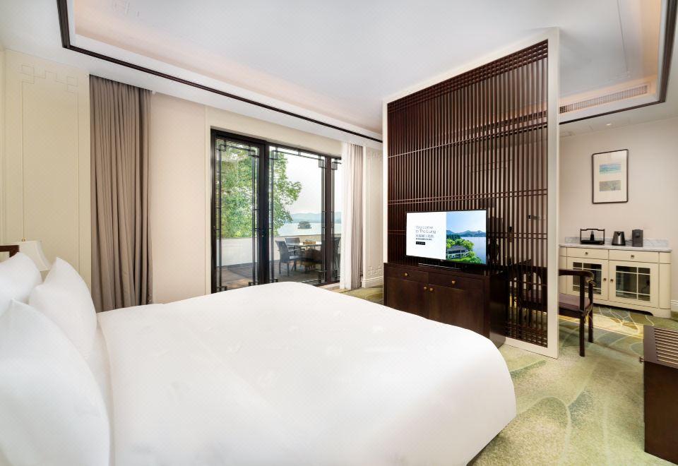 湖景行政豪華大床房