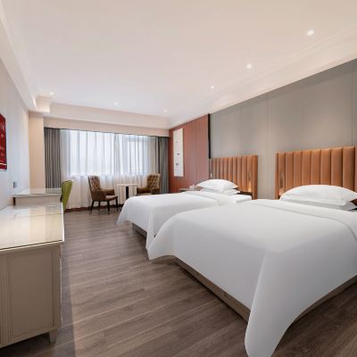 山景雙床房（夜闌山景+舒適記憶枕+舒適床墊） 滙東假日酒店（廣州龍洞步行街植物園地鐵站店）優惠