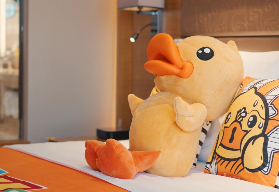 Wyndham JingzhouB. Duck Theme Family Room