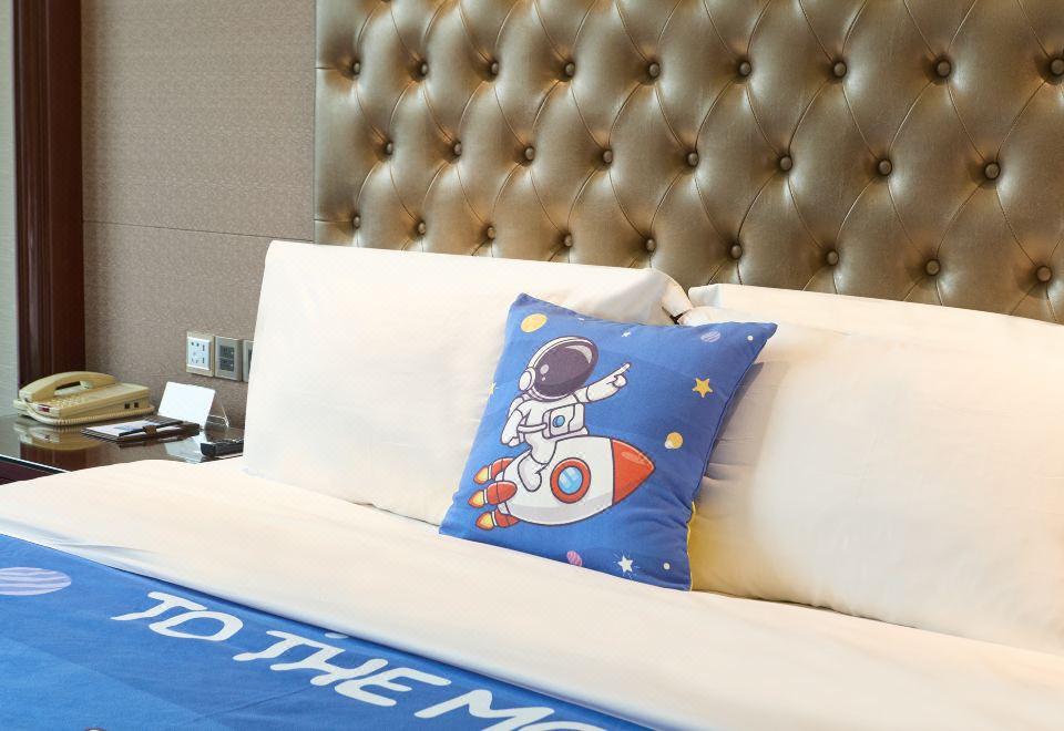 亲子双卧套房（探索宇航员）