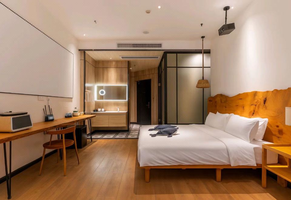 木寄投影豪華大床房（奢華影音帶會員）