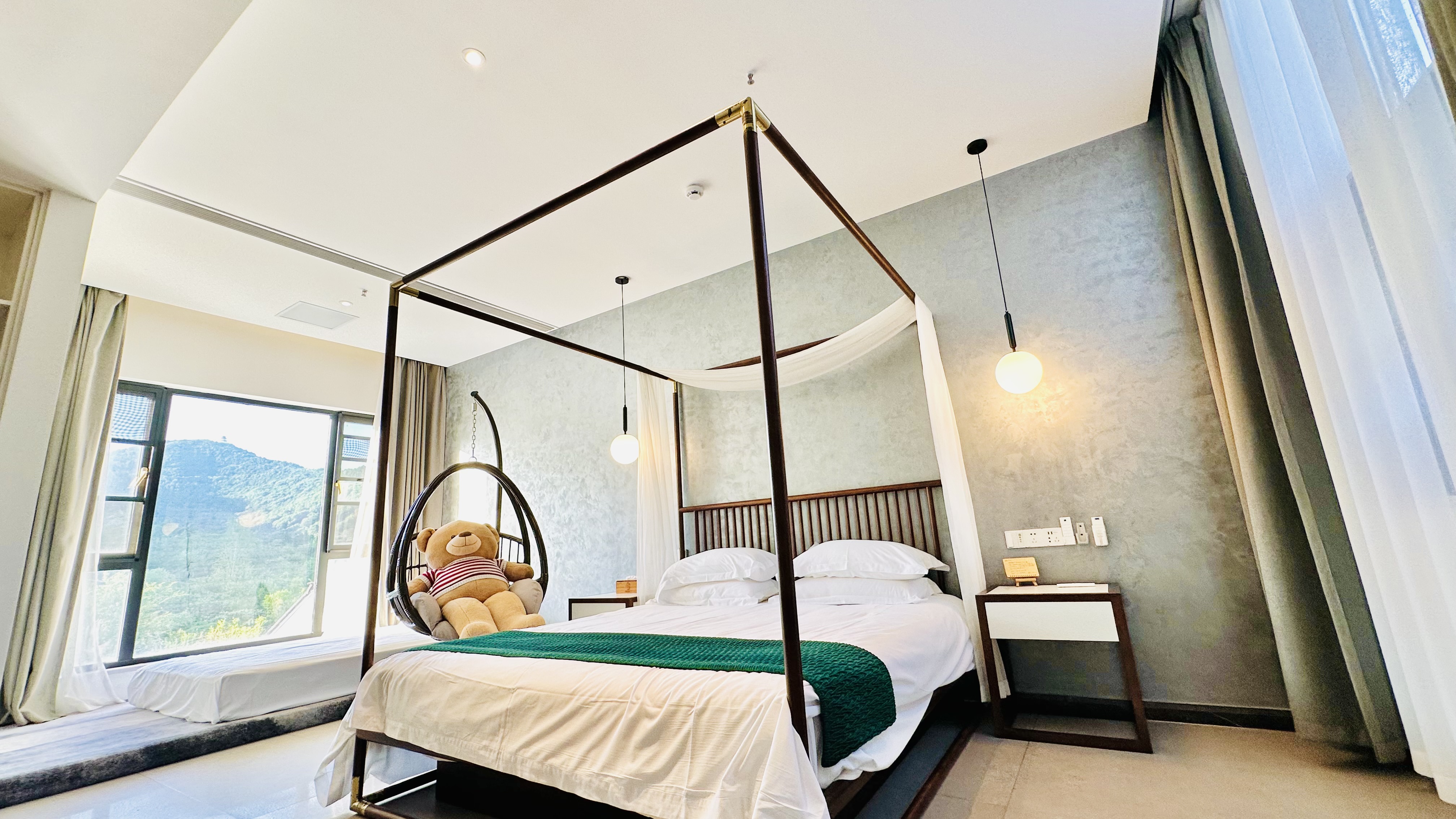 栖悦来·豪华家庭房（超大浴缸、巨幕投影、冰箱）