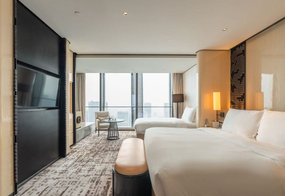 至尊城景家庭双床房（一大一小床）