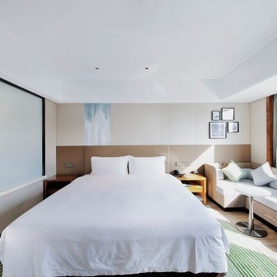 假日行政房-超大床 青島中心假日酒店優惠